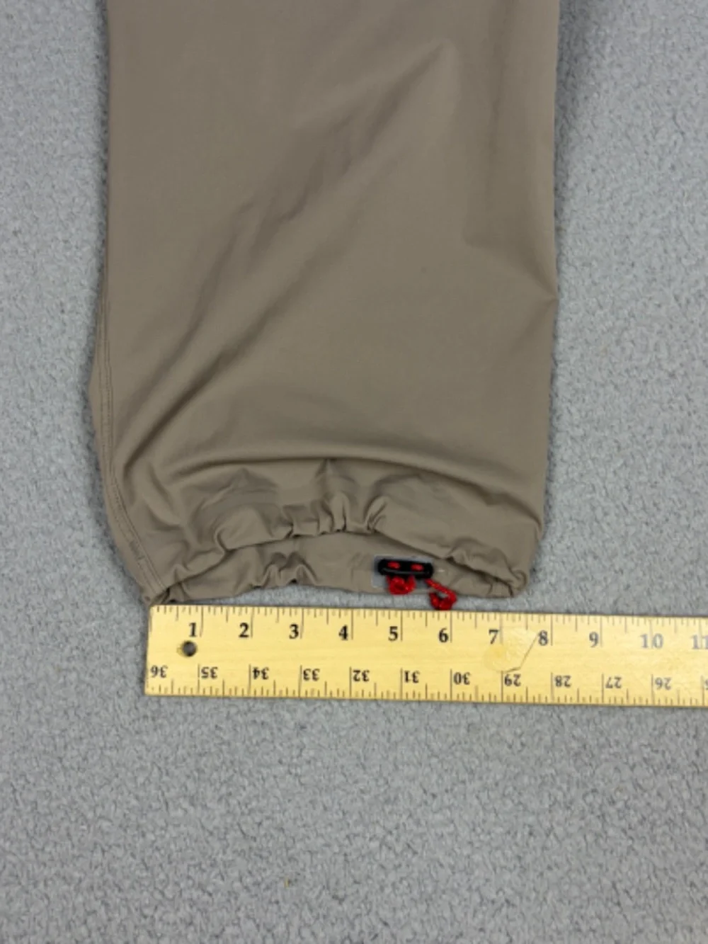 Arc'teryx Pants Mens XXL Beige Hiking Pants Zip Pockets Belted Nylon Outdoors